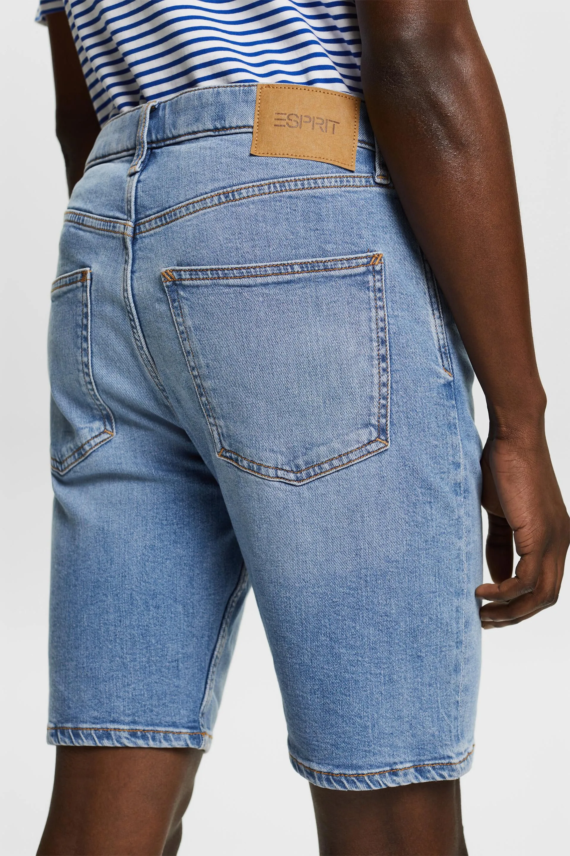 Shorts in denim dritti a vita media